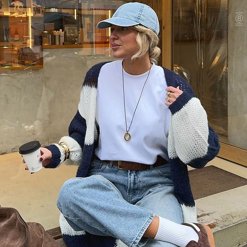 Women's long color-blocking striped cardigans, daily street sweaters, which are retro, elegant, suitable for vacations and are best-selling women