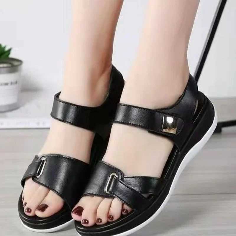 2024 New Summer Womens Leather Sandals Flat Shoes Summer Beach Large Size Fi and Variable Temperature Zapatos Para MujerXJ250410
