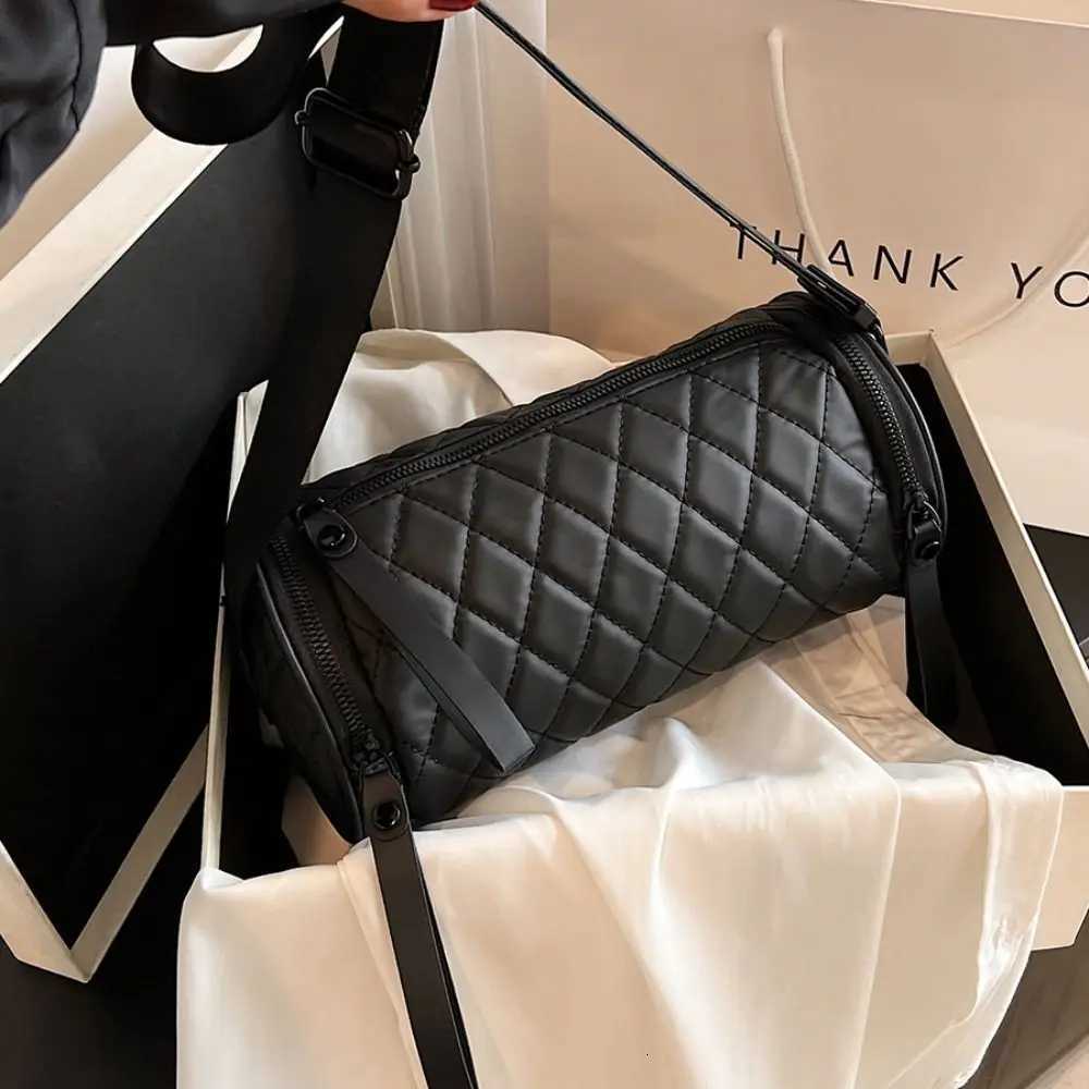 Fashion Round Lingge Cylinder Bag Oxford Zipper Pillow Bag Korean Style Single Shoulder Bucket Bag MaleT251110