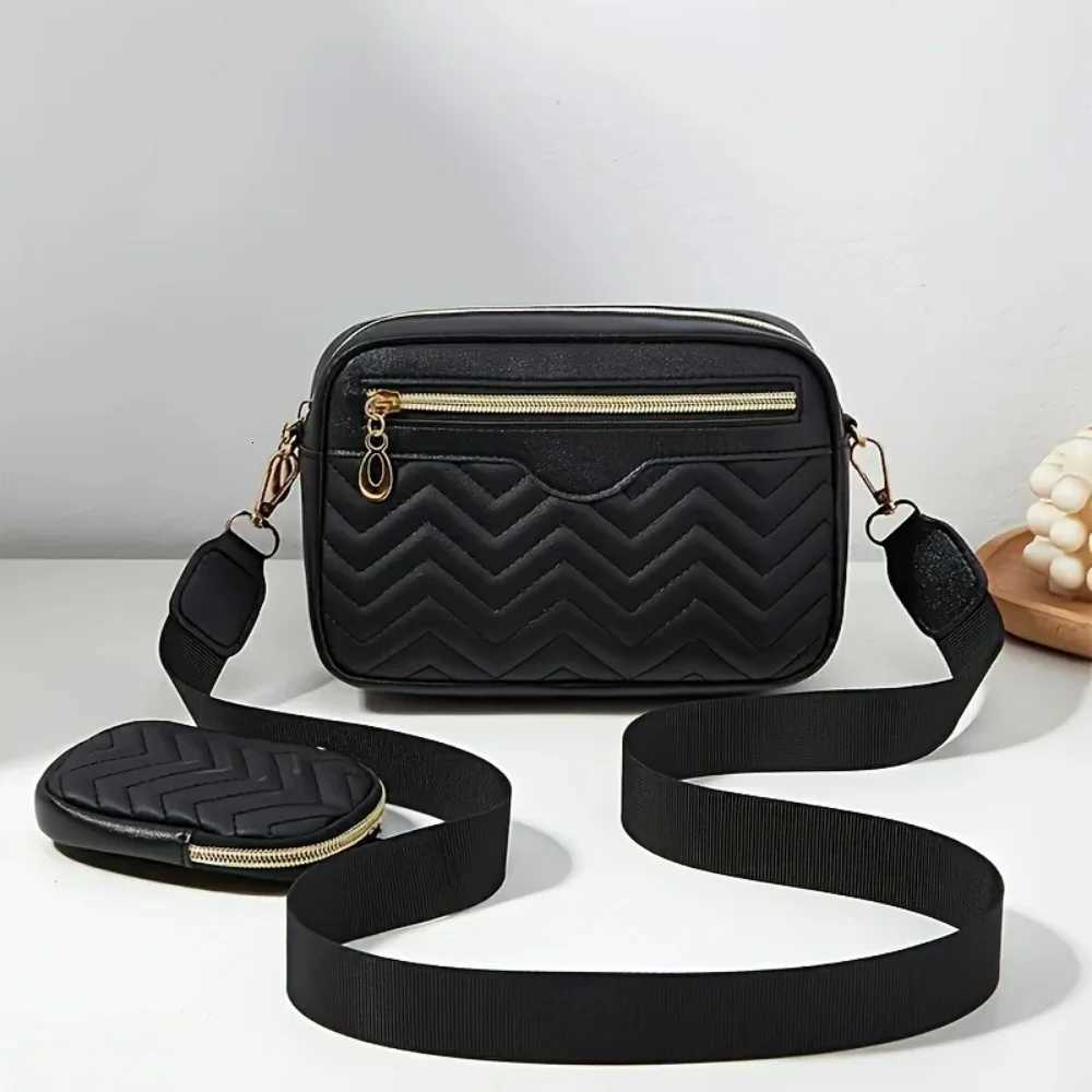 Casual Minimalist Shoulder Square Bag With Mini Hanging Purse Quilted Pattern Crossbody Bag For Women Two piece setT251110