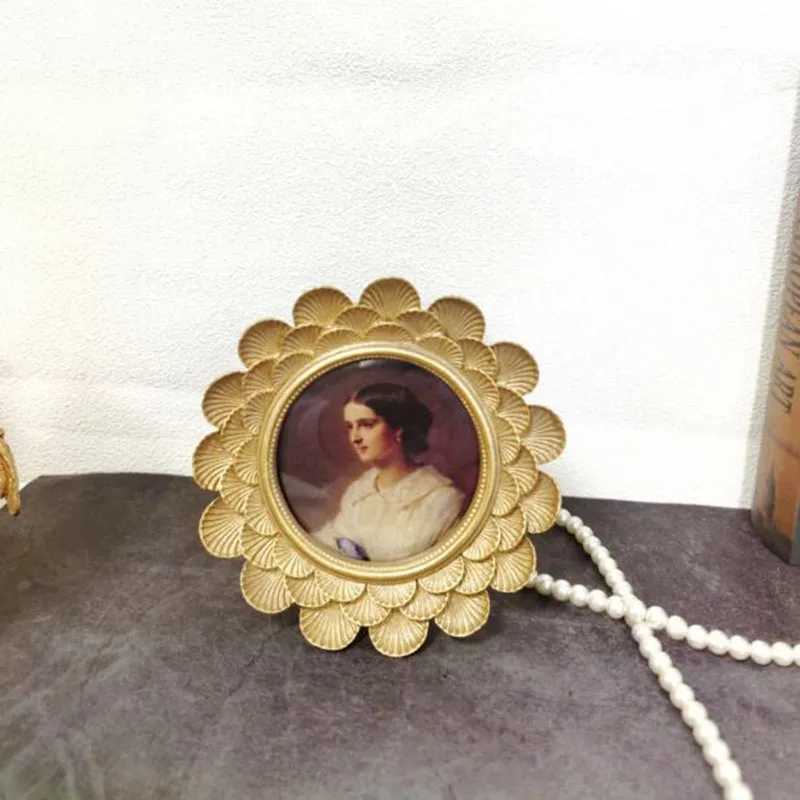 European Retro Style Round Flower Shape Creative Luxury Picture Frame Photo Display Holder for Bedroom Home Decor L251110 H260306
