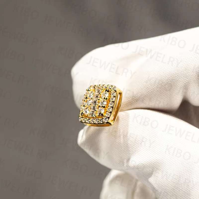 New Arrivals 925 Sterling Silver Moissanite Earring Iced Out VVS Diamond baguette Cut Stud Earrings for Men