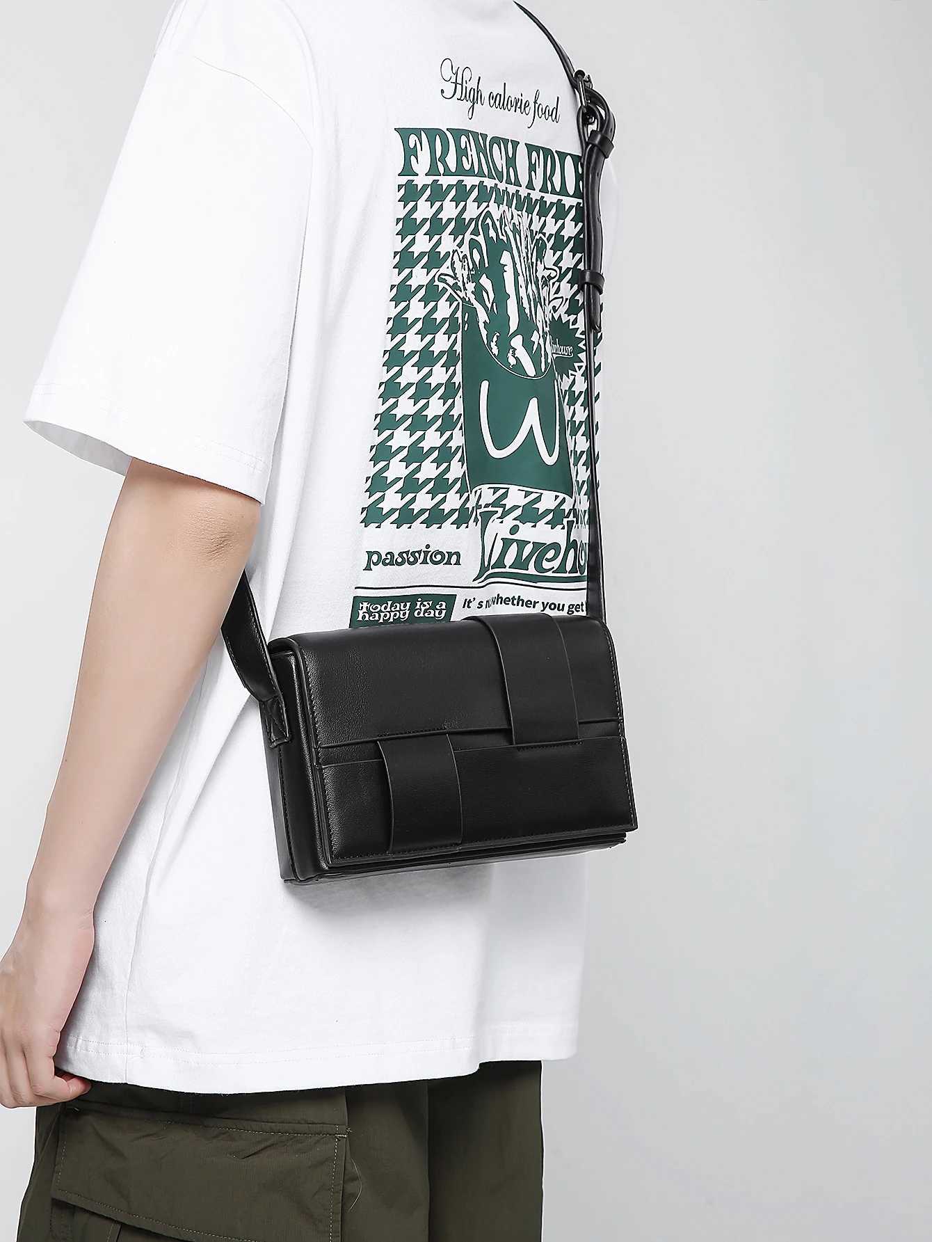 VC Mens Vintage Simple Solid Shoulder Bag Fashion Niche Design Crossbody Bags for Men Brown Sling Bag Men Small Satchel BagT251110