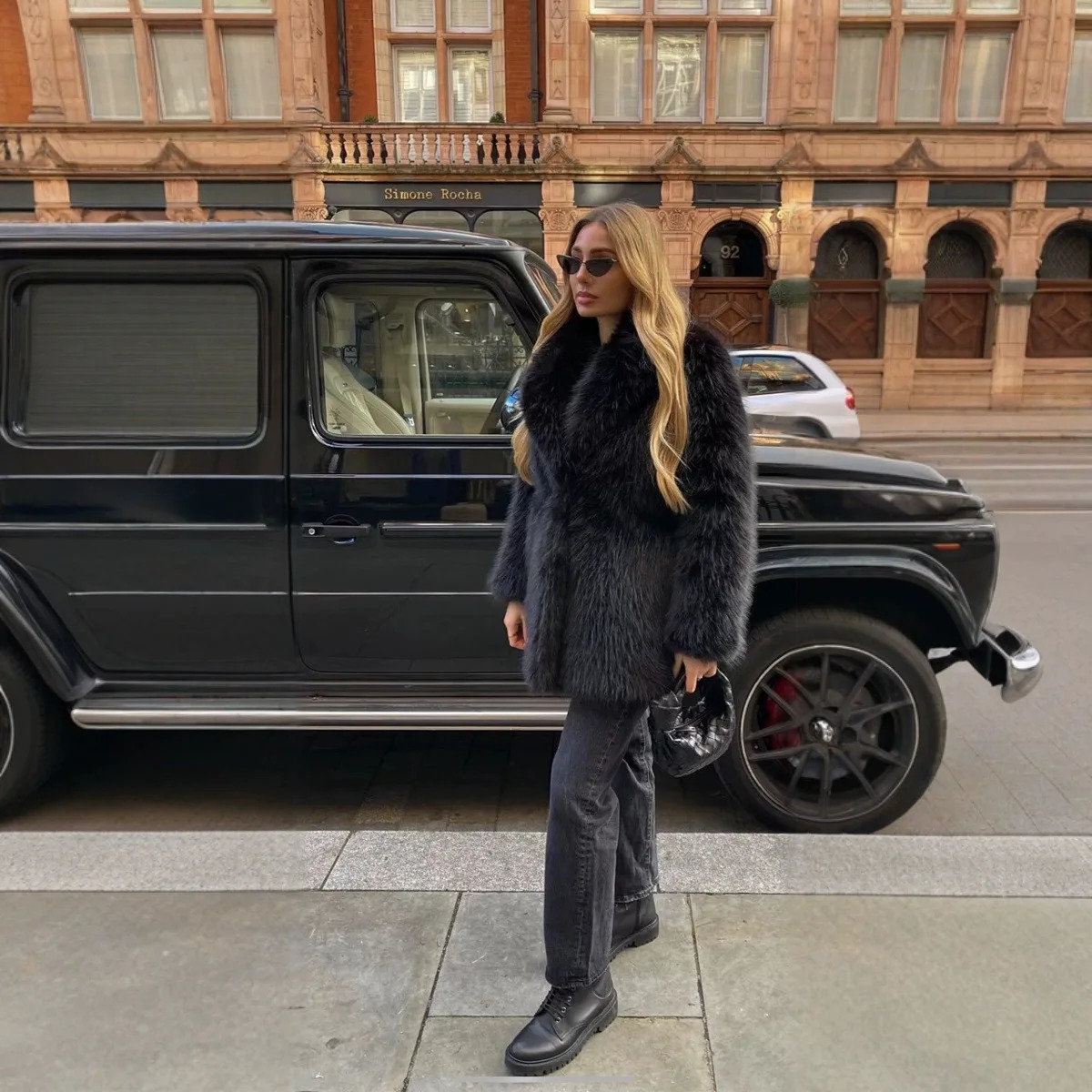 CRKJ Winter Womens Eco Fur Coat White Black Faux Fur Plush Mink Fur Jacket For Female Elegant Warm Short Lady Faux Fur Coat 251106