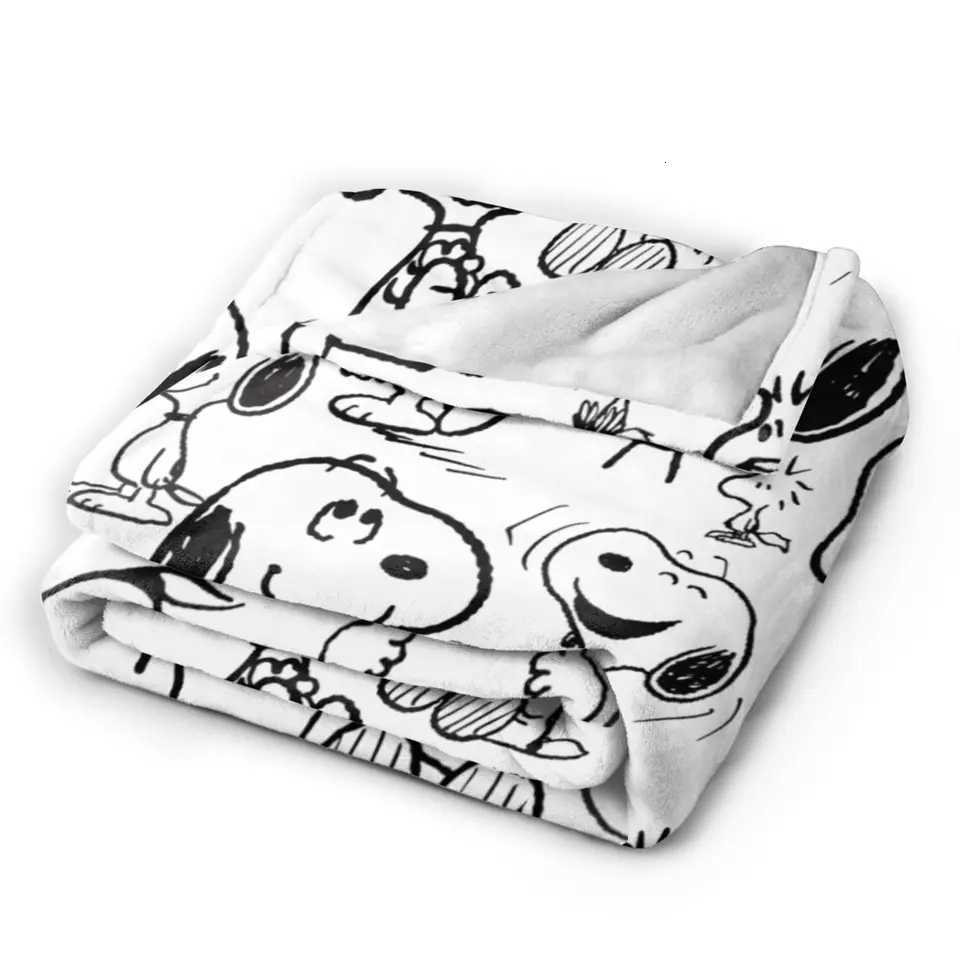 Peanuts Snoopys Giggle Laugh Pattern Flannel Throw Blankets Blanket for Bed Travel Lightweight Plush Thin Quilt C251111