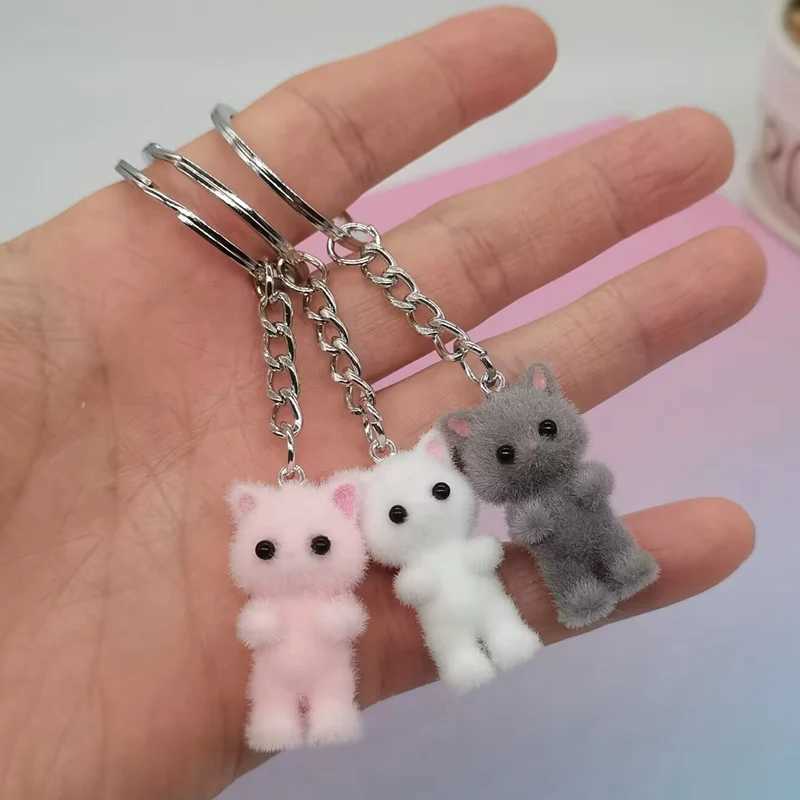 1 piece of 3D cartoon plush cat keychain Kawaii cat keychain animal keychain Souvenir gift women car key DIY jewelry W250411
