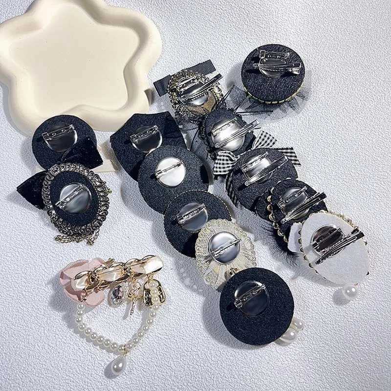 Luxury Retro British style brooch pearl chain bow tie dance party accessory shirt tie sweater buckle Y251111