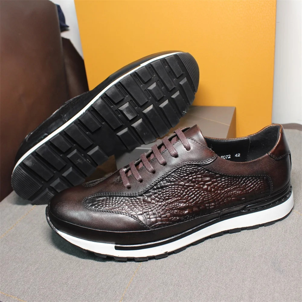 Mens High-end Leather Sneakers Lace-up Casual Shoes Color Changing Leather Pattern Party Dress Wedding Shoes 251106