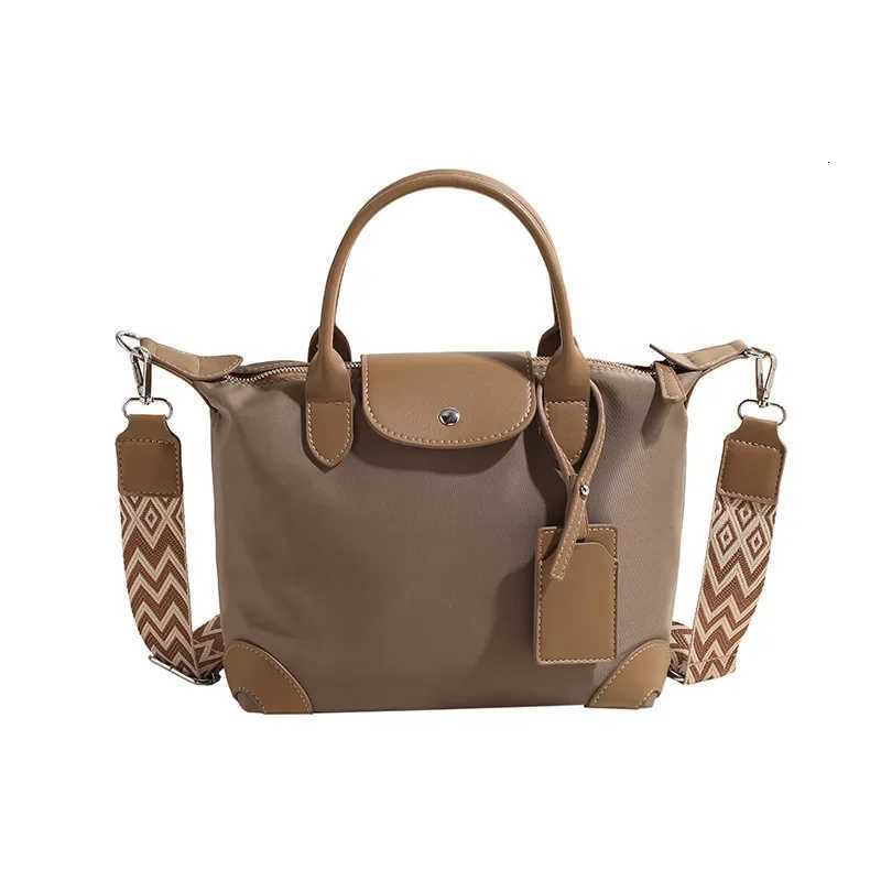 Simplified Tote Shoulder Bag Large Capacity Commuter Bag Womens Handbag Computer Bag Soft Oxford Fabric Polyester LiningT251110