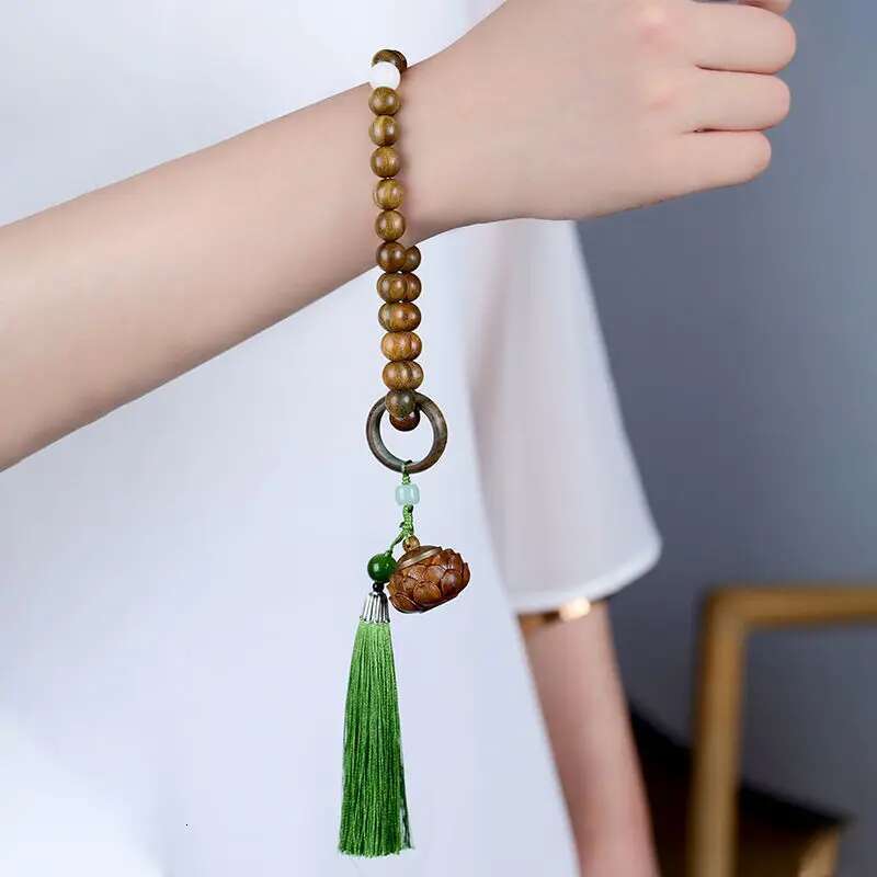 UMQ Natural Green Sandalwood Handheld HandString Carved Hollow Sachet Lotus Running Ring Tassel All-match Wooden Bracelet