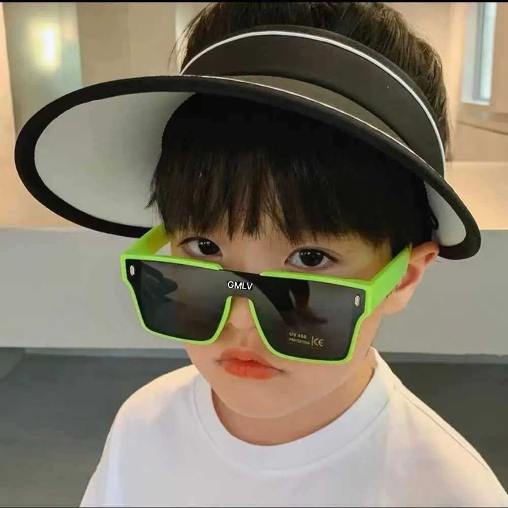 Fashion large frame oversized sunglasses UV400 protective performance shadow camping fishing stage childrens sunglassesT25041166