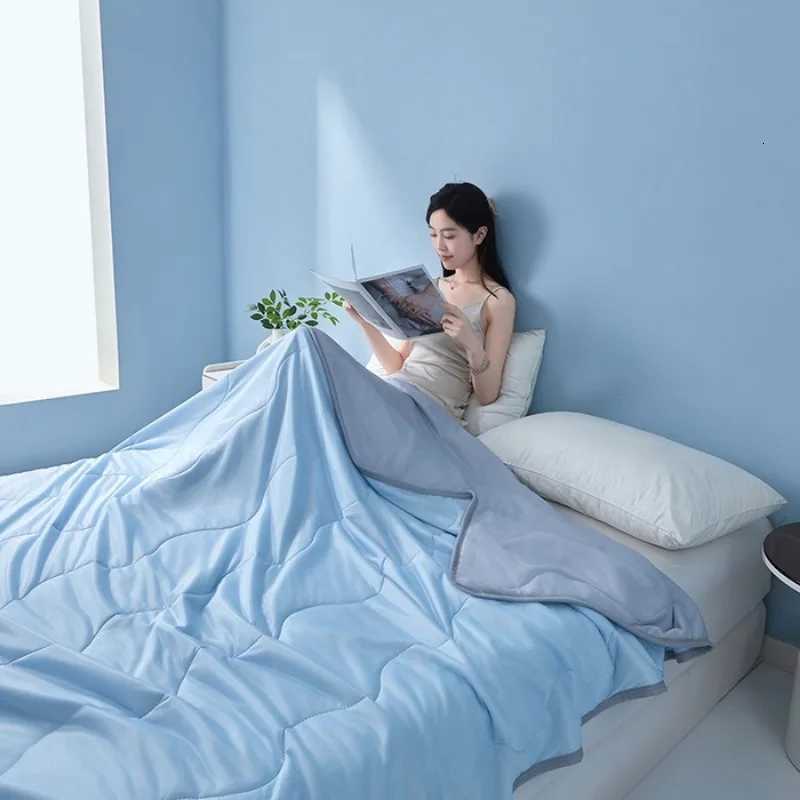 2025 new solid color simple wave grid ice cream cool silk summer blanket machine washable single air conditioner quilt C251111