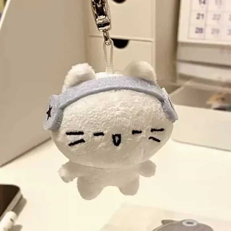 Cute headphones kitten couple keychain mini crying cat doll plush keychain cartoon dog bee bag pendant charming backpack decoration W250411