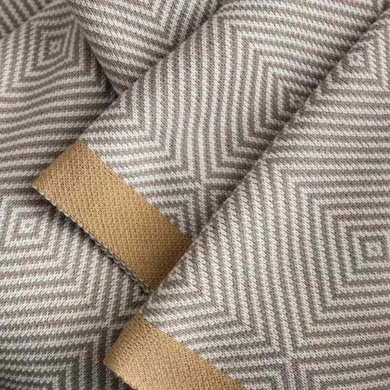 2025 new blanket living room nap sofa blanket bedside towel office aviation blanket paper pattern fish bone pattern C251111
