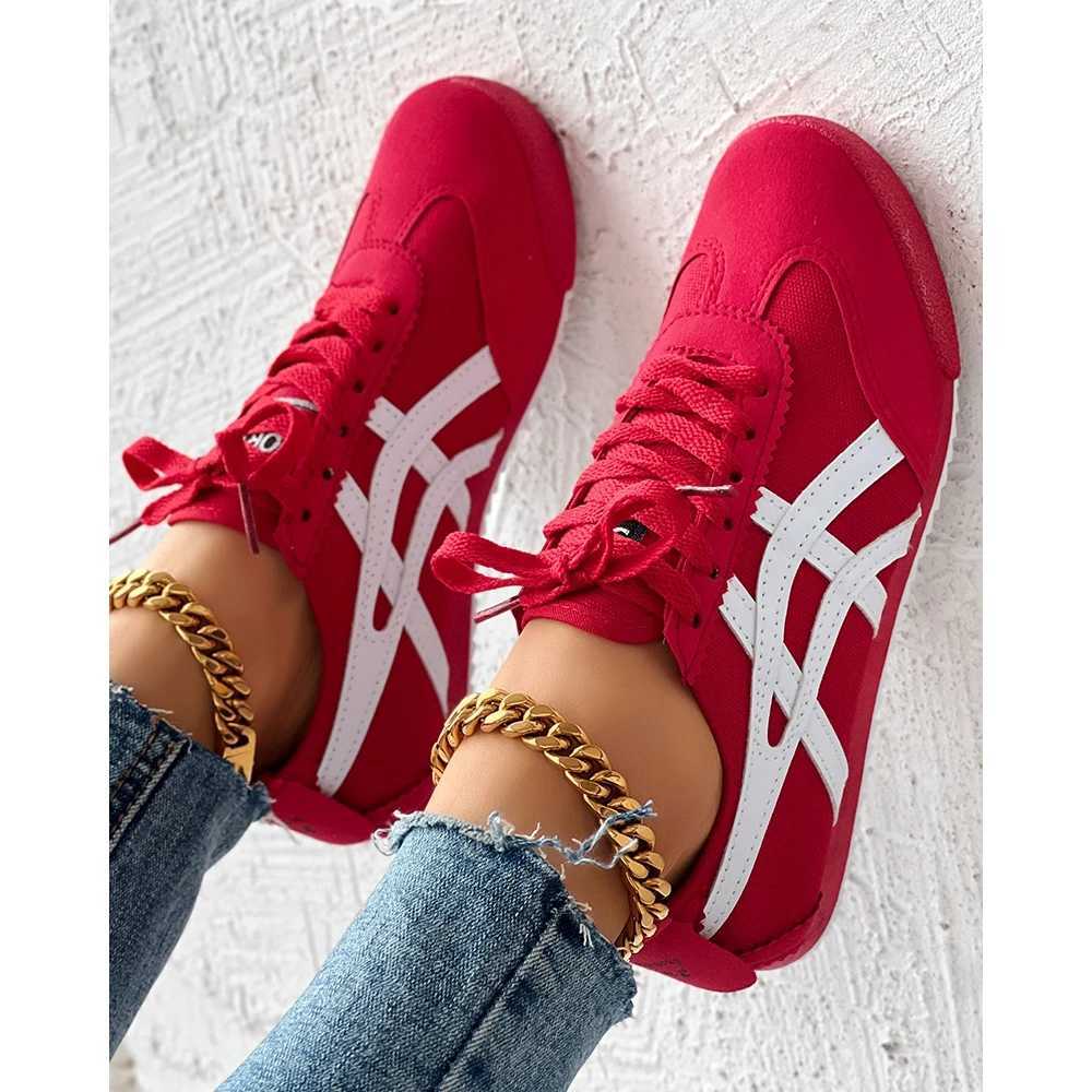 Womens eyeliner round toe CAP color lock sneaker autumn womens casual day flat shoes Korean spring autumn M250411