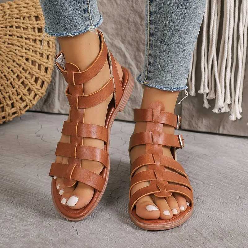 Luxury Womens Sandals Summer Elegant Womens Sandals Low High Heels Casual Gladiator White Fishtoe Designer SandalsXJ250410