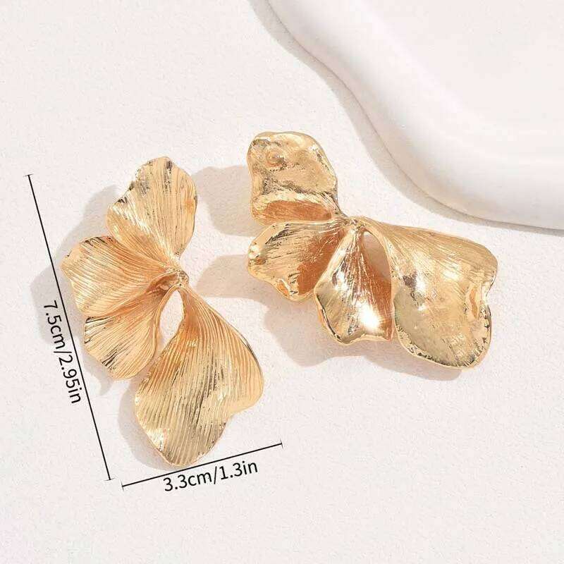 Elegant Ginkgo Leaves Half Flower Stud For Women Design Sense Gold Color Petals Piercing Earrings Ladies Jewelry