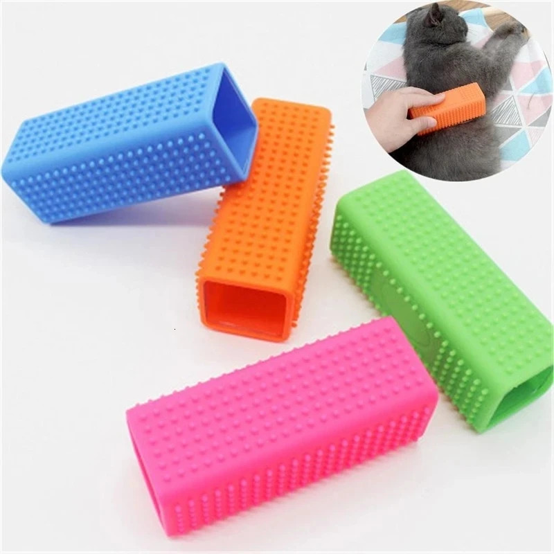 1PCS Pet hair Removal brush Dog cat removal Effective pet silicone hollow rubber cleaning 251110