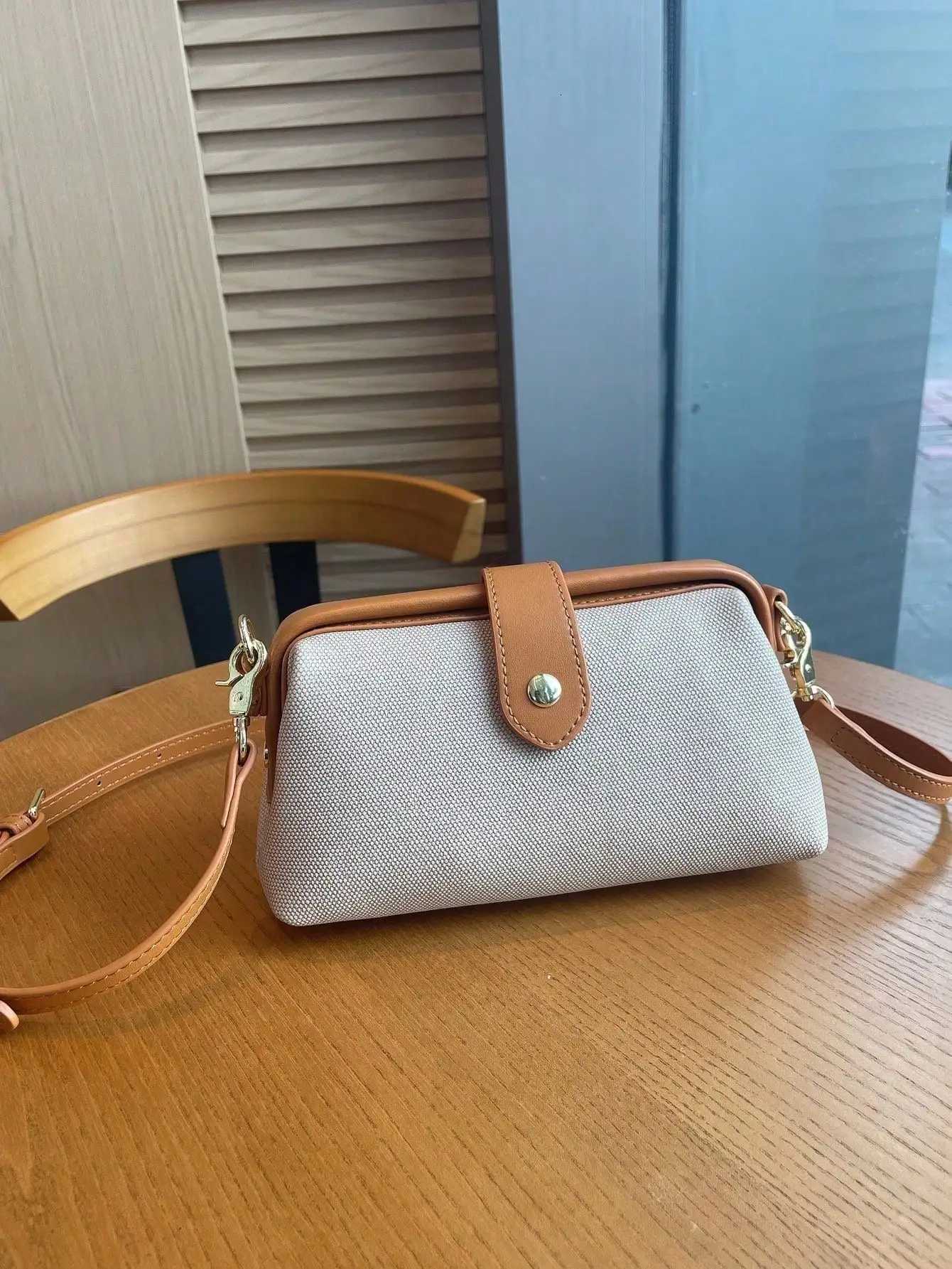 2024 New Fashion Womens Bags High-end Retro Blue Color Block Crossbody Small Bag Casual Clip Shoulder BagT251110