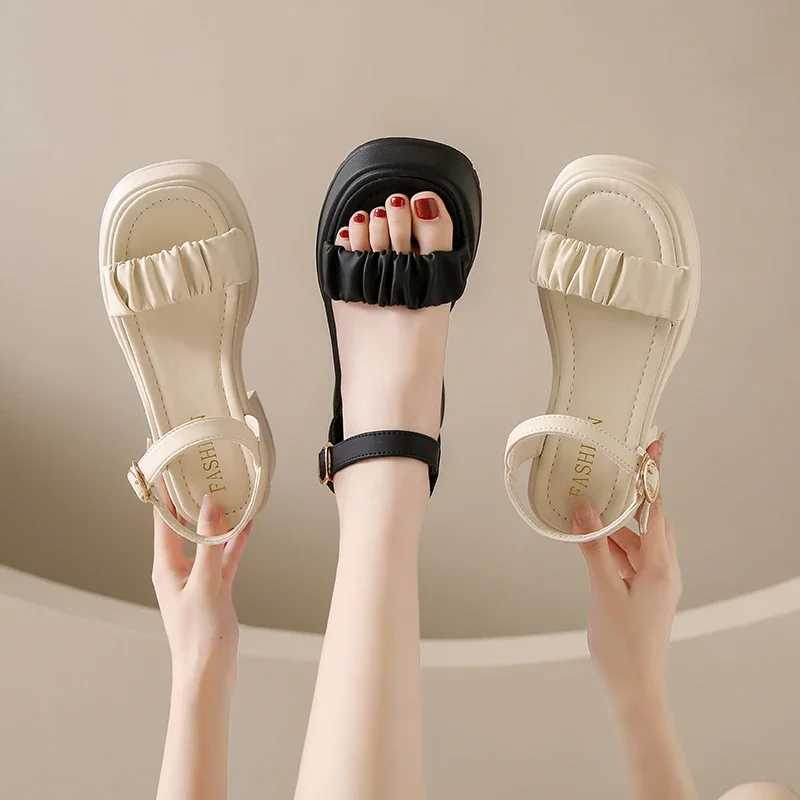 Fairy style thick soled sandals suitable for women to wear the new 2024 summer thick soled sandals with sturdy beach shoesXJ250410