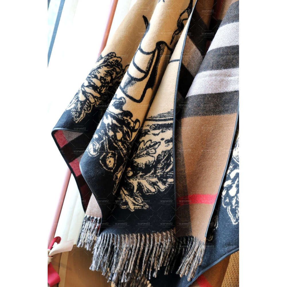 Luxury Female Scarves Autumn Winter Women Designer Fashion Batwing Sleeve Coat Plaid Poncho Scarf Shawl Double-sided Styles High Quality