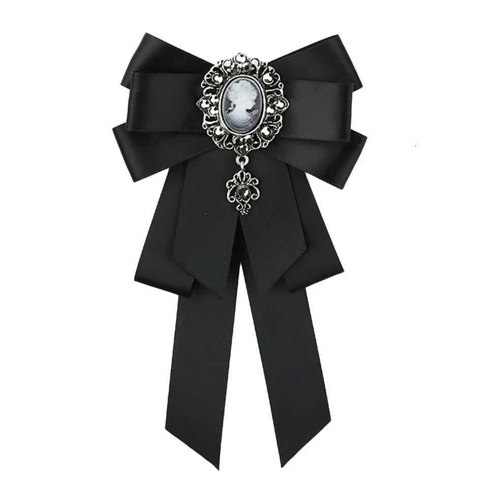 Luxury Retro Handmade Fabric Bow Brooch Ribbon Rhinestone Bowknot Necktie Lapel Pins Men Suit Shirt Collar Wedding Party Jewelry Gifts Y251111