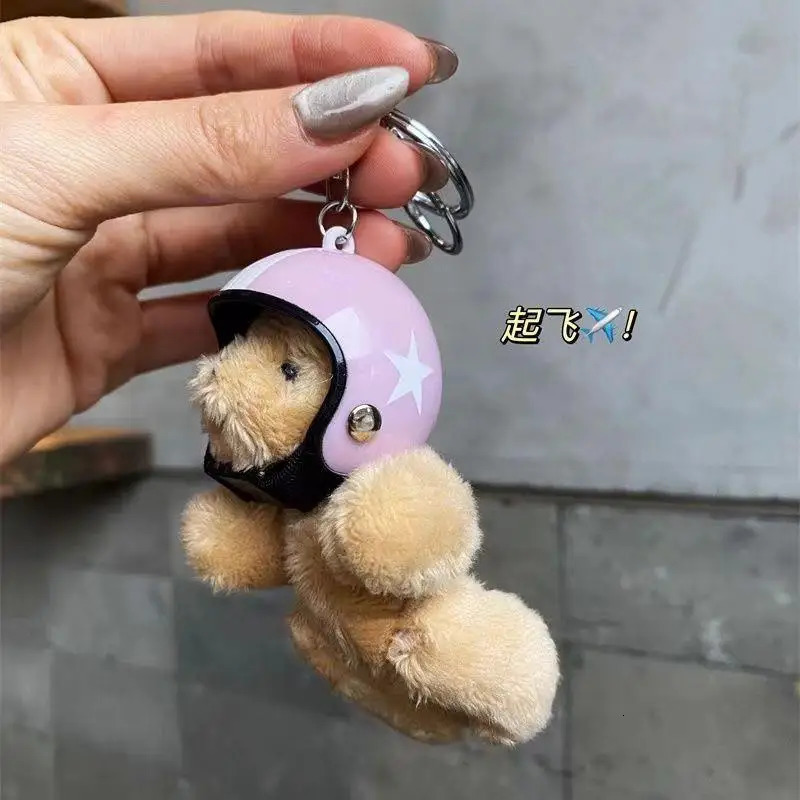 Lovely Helmeted Bear Charm Keychains Y2K Korean Plush Animal Toys Pendant Car Keyring Backpack Decoration Bag Charm Jewelry 251110