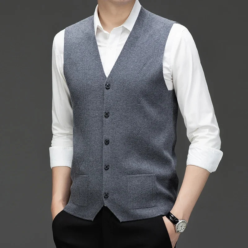 2024 Warm Knit Vest Button Fashion Vneck Sleeveless Sweater Autumn Tops Thick Mens Western Casual Suit Business 251104