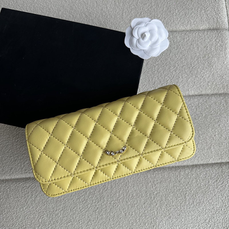 Designer Women Baguette woc Shoulder Bag Classic Single Flap Quilted Calfskin Clutch Evening Wedding Party Gold Hardware Matelasse Chain Crosbsody Handbag 22CM