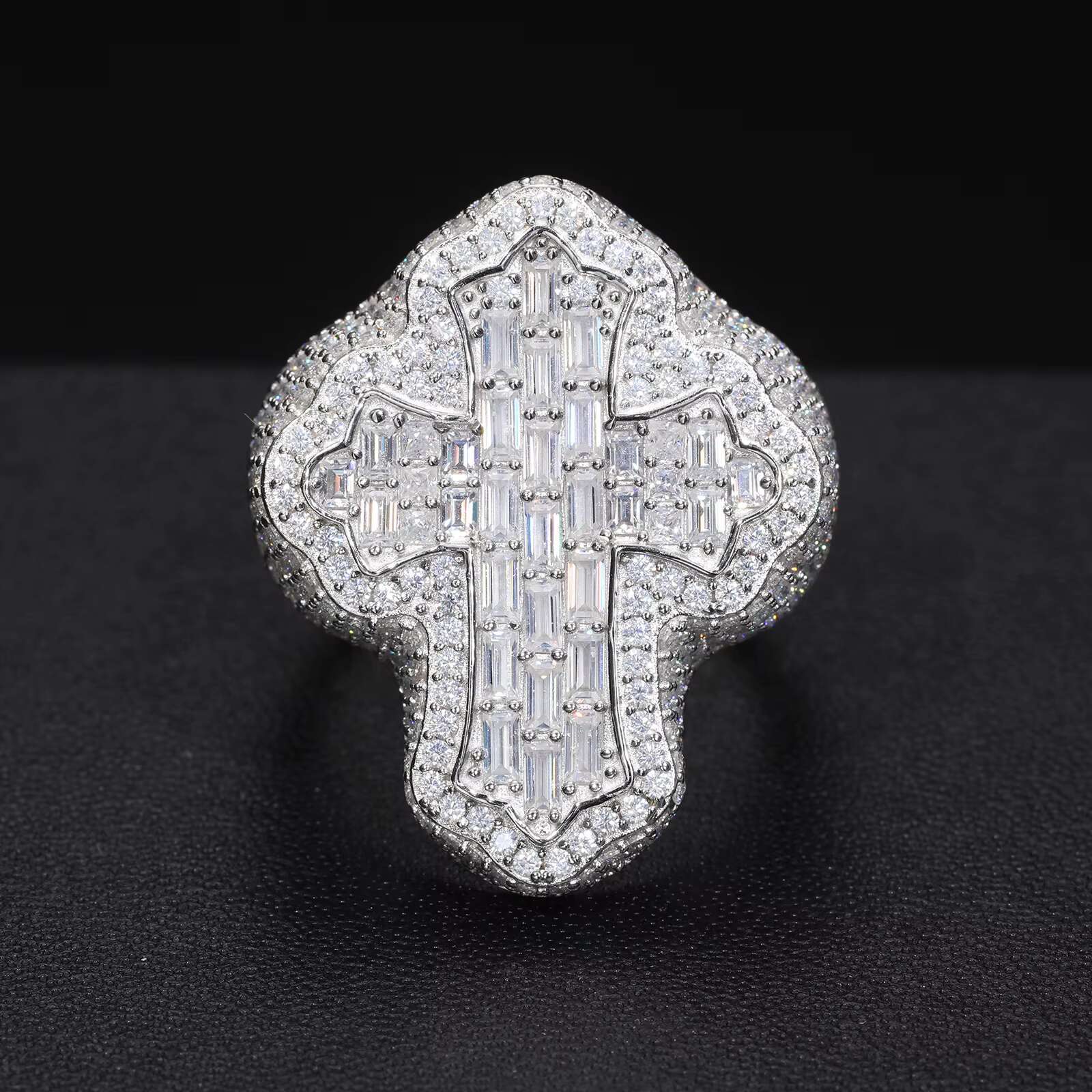 Hot Selling Pass Diamond Tester Hip Hop Jewelry 925 Sterling Silver VVS Baguette Moissanite Cross Ring With GRA Certificate