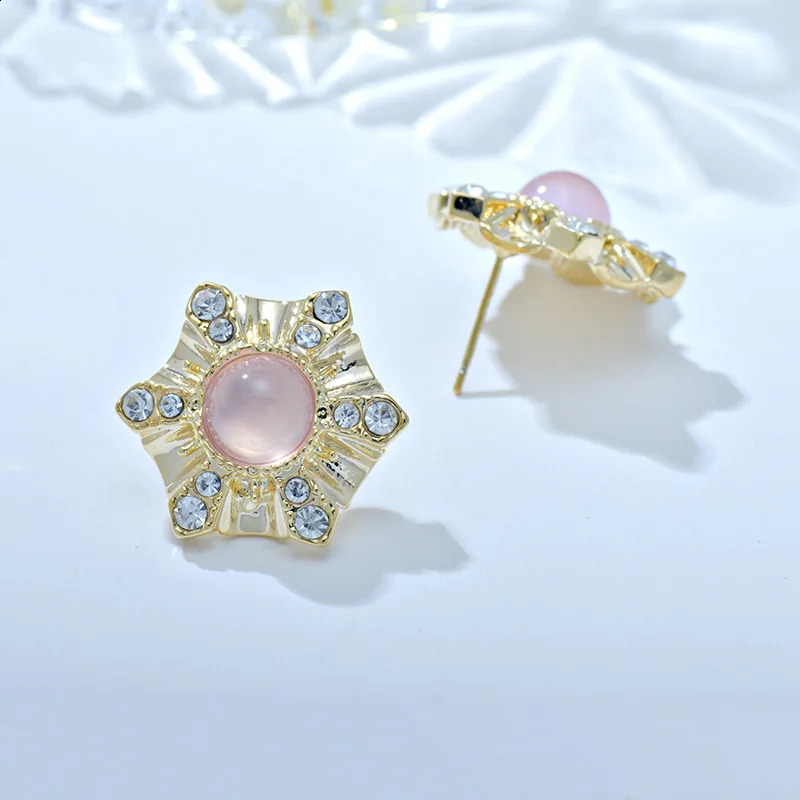 Korean style fashionable glass sparkling zircon 18k gold-plated stud earring set womens earring gift 250409