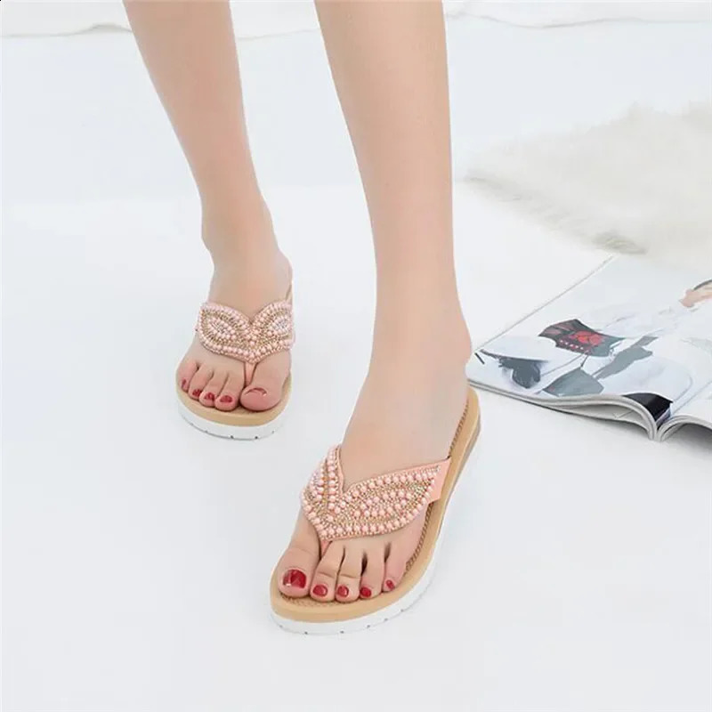 BEYARNE Fashion Womens Beach Slide Pearl Leaf Womens Sandals Casual Non slip Flat Flip Womens Slippers 250408