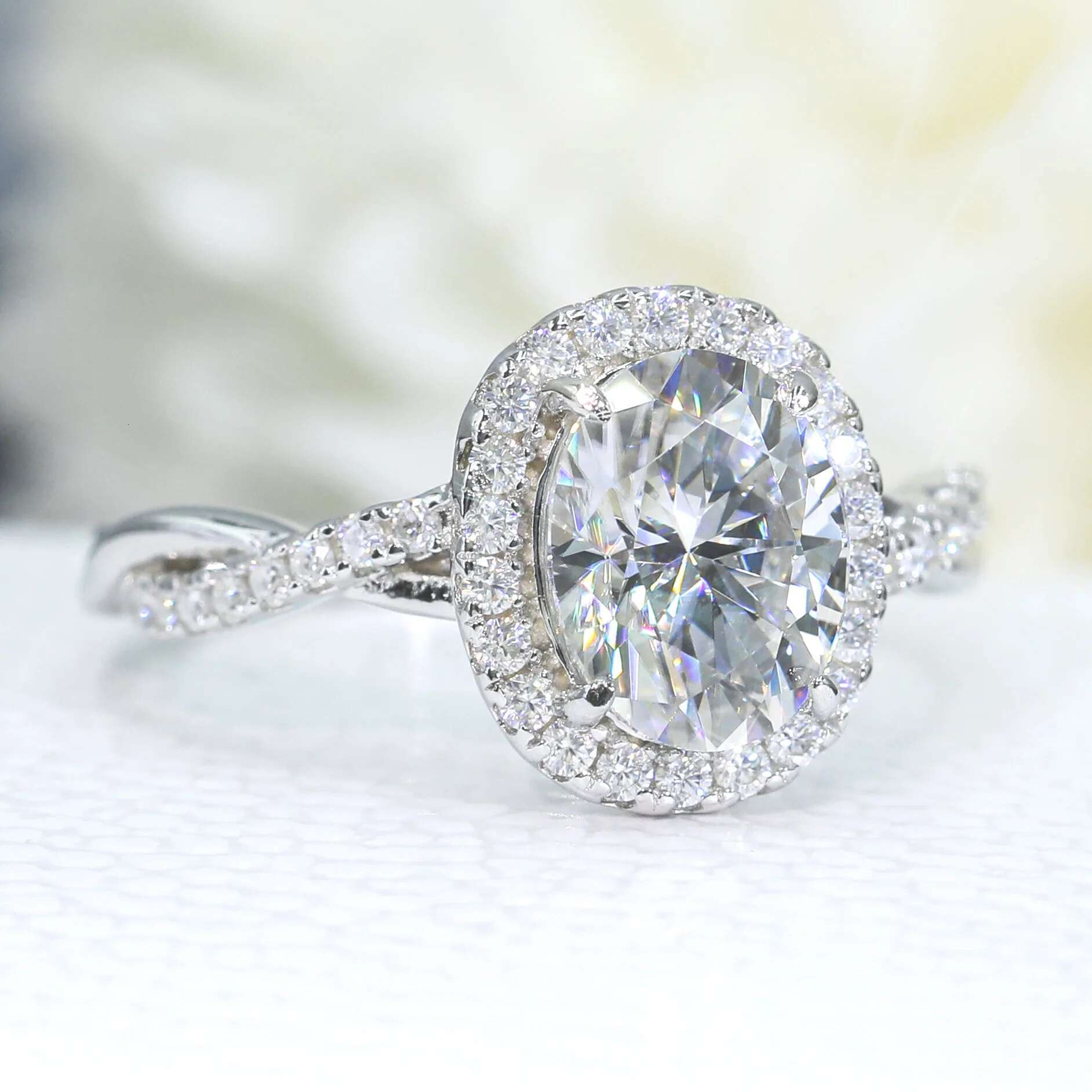 Full Moissanite Diamond D Color VVS 5CT Oval Cut Womens Ring 925 Sterling Sliver Plated White Gold Wedding Fine Rings for Women