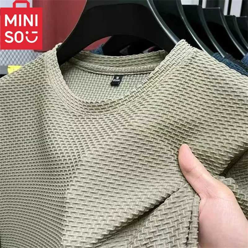 Mini bamboo mesh ice silk T-shirt mens short sleeved round neck new mens bottom shirt summer solid color mens top M250411