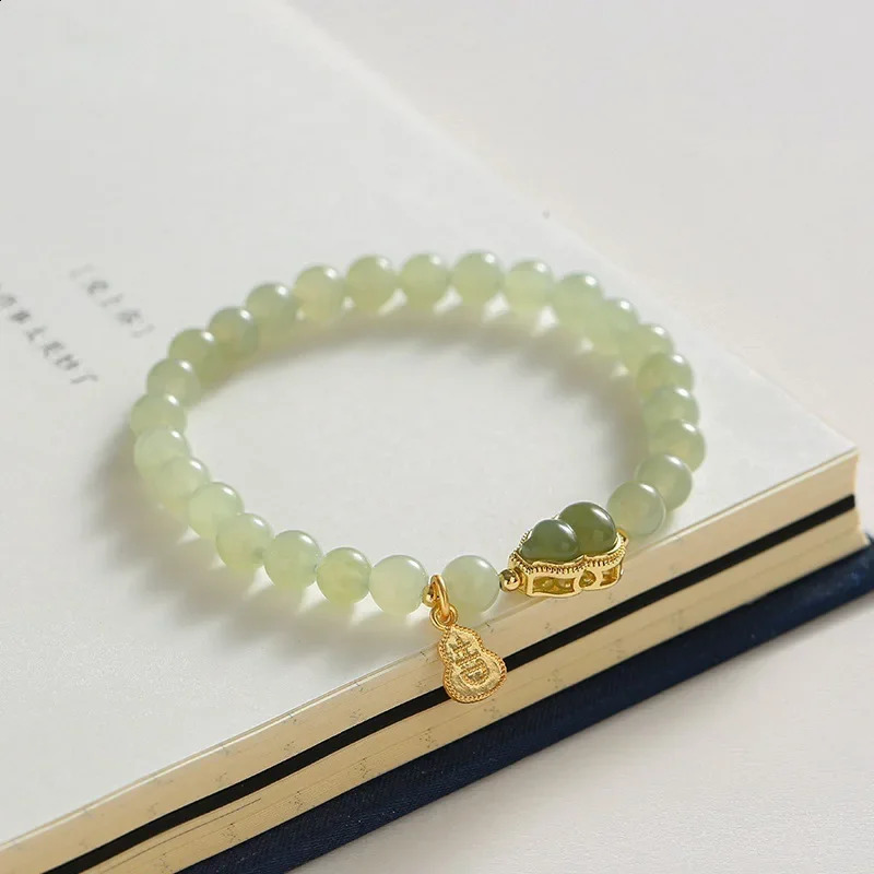 Classic natural Hetian jade green gourd bead bracelet for women fresh light and luxurious bracelet party jewelry gift 250407