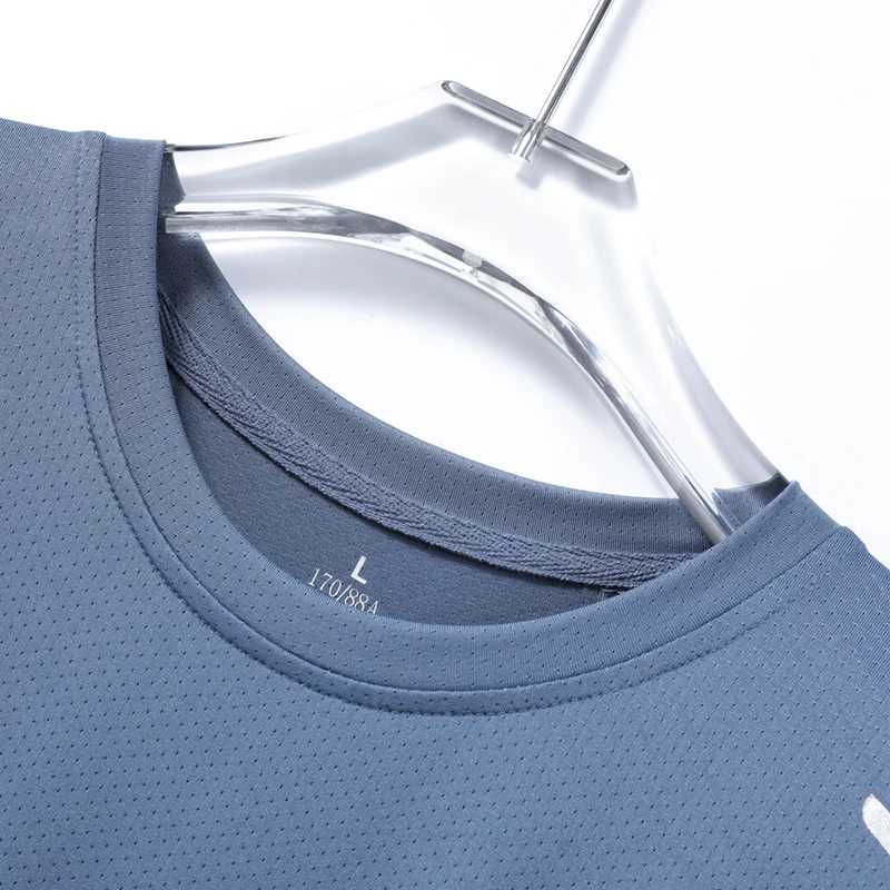 CHRLCK Mens Running Quick Drying T-shirts Breathable Hiking Fishing Tees Soft Elasticity Outdoor Sports Short Shirt Summer M250411