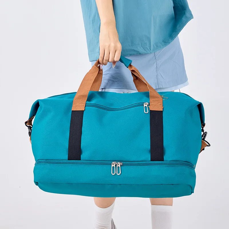 Fashionable Contrasting Sports Handbag Large Capacity with Independent Shoe Cabinet Suitable for Travel Luggage Fitness Bags 251110