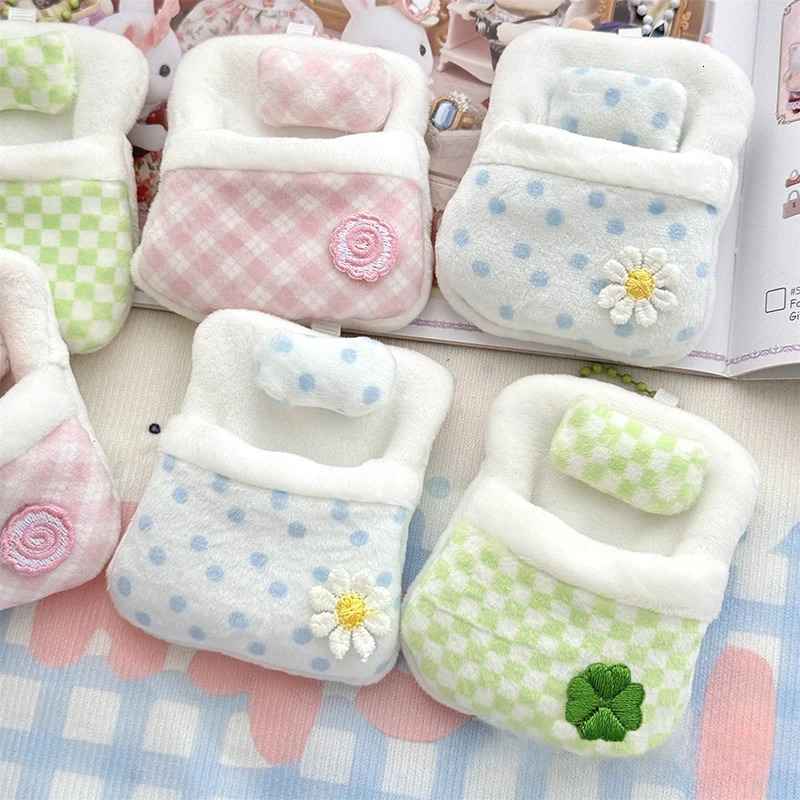 Cute Plush Anime Animal Doll Bag Pendant Keychain Four-leaf Clover Quilt Mini Sleeping Bag Doll Backpack Pendant 251110