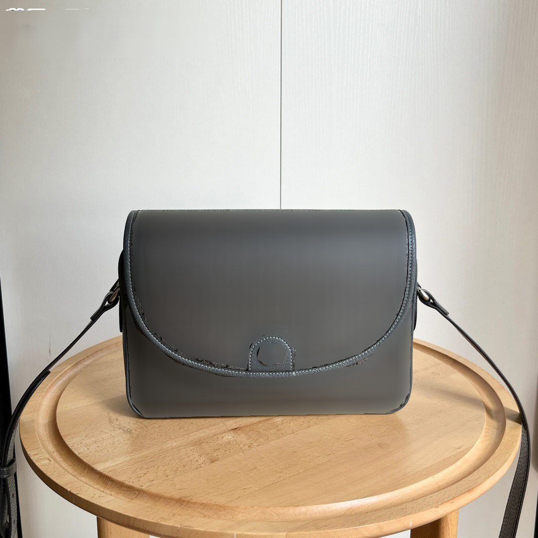 Sustainable Fashion: Trendy Recycled Material Handbag with Eco-Conscious Design