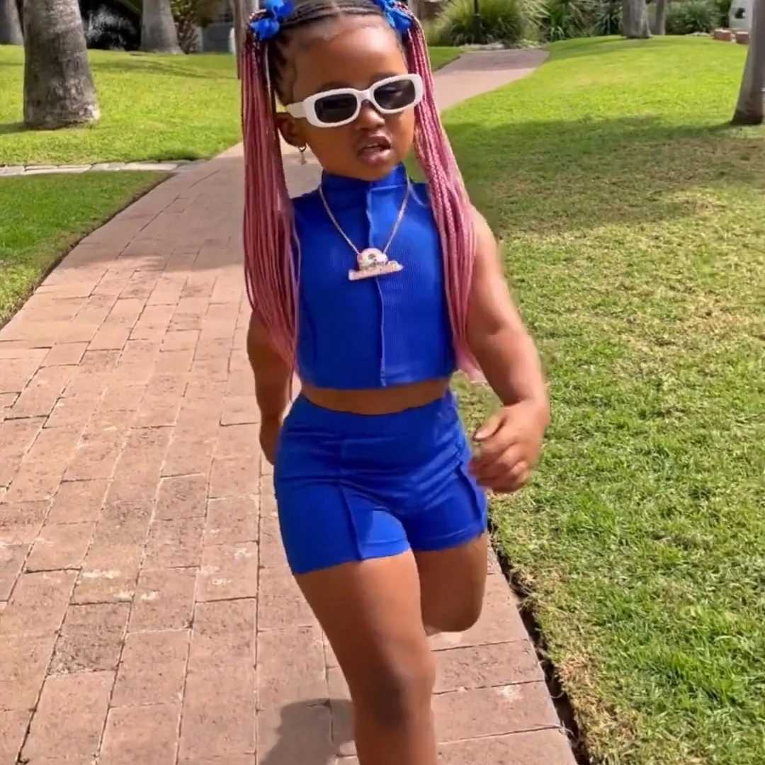 New 2024 Summer Girls Clothing Set Childrens Casual Solid Color Sleeveless T-shirt Top+Shorts Childrens Fashion Clothing 2-7 YearsXJ250410