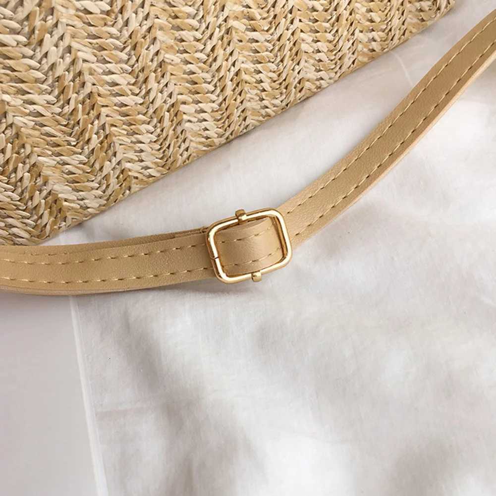 Korean Straw Shoulder Bags Women Shell Woven Messenger Travel Crossbody HandbagsT251110