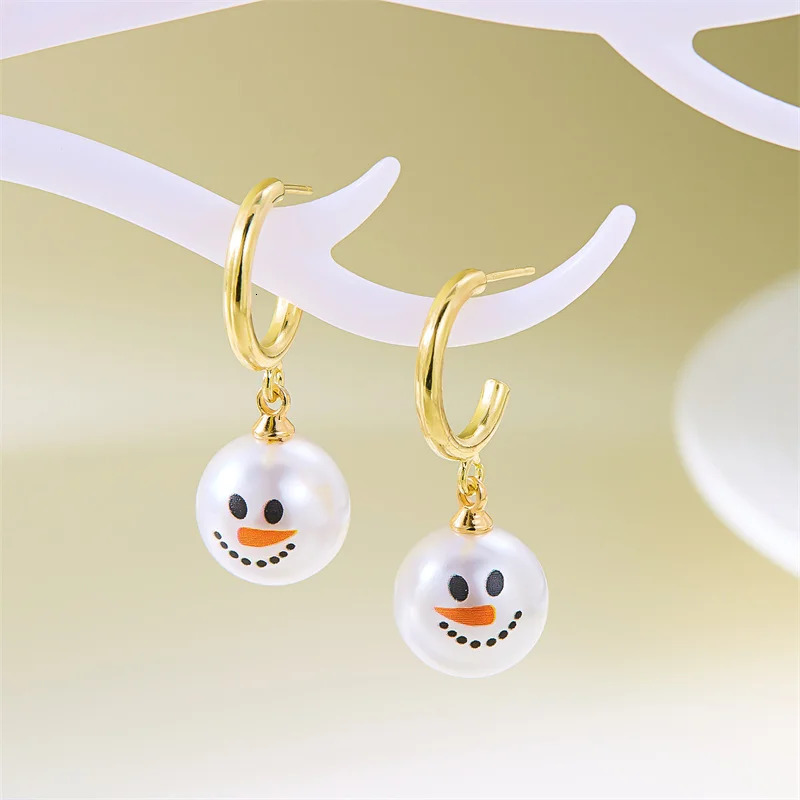 Fashion Christmas White Snowman Pearl Drop Earrings for Women Cute Snowflake Earring Jewelry Year Holiday Gifts 251103