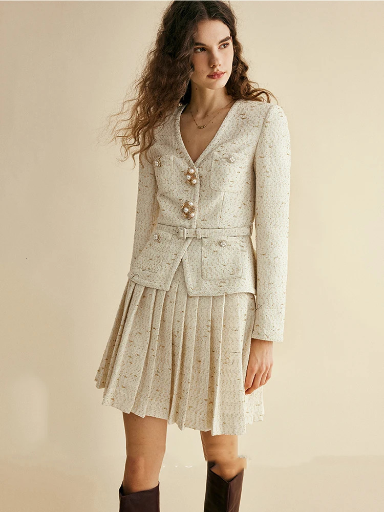 High Quality Diamonds Tweed Outfit Spring Women Long Sleeved V-neck CoatHigh Waist Pleated Bust Skirt Two Piece Set 251106