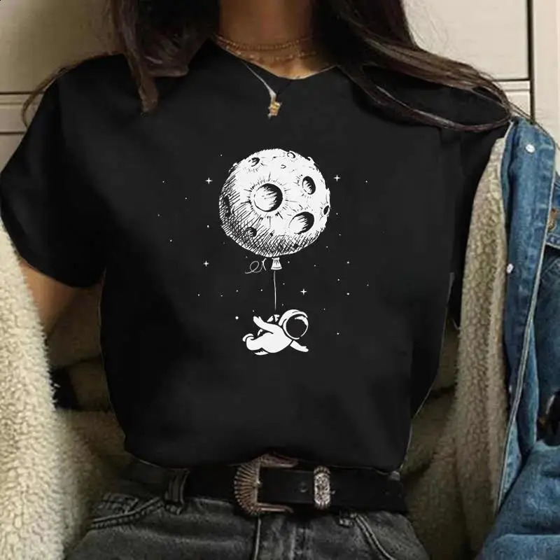 Moons Graphic Print T-shirt Womens Fashion Astronaut T-shirt 90s Retro Harajuku Short Sleeve Plus Unisex T-shirt 250410