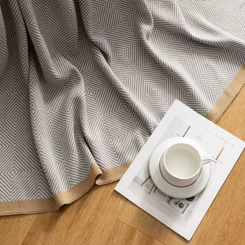 2025 new blanket living room nap sofa blanket bedside towel office aviation blanket paper pattern fish bone pattern C251111