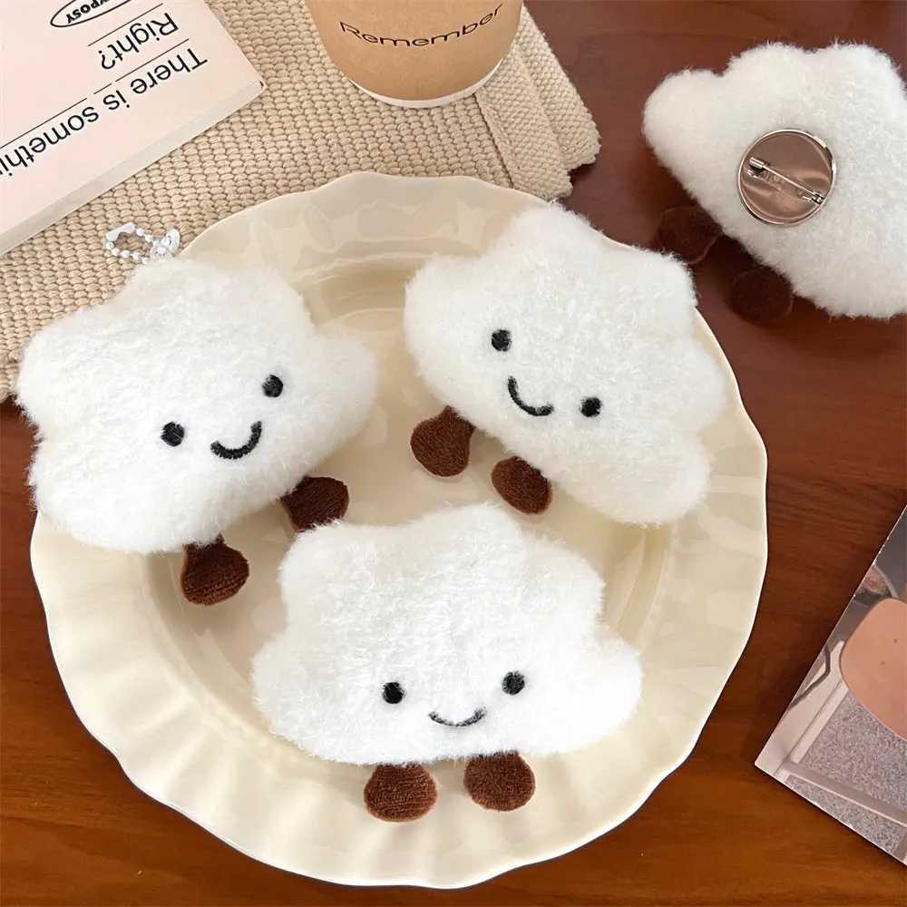 Cute cartoon cloud plush keychain pendant plush doll decoration keychain backpack pendant girl clothing accessories W250411