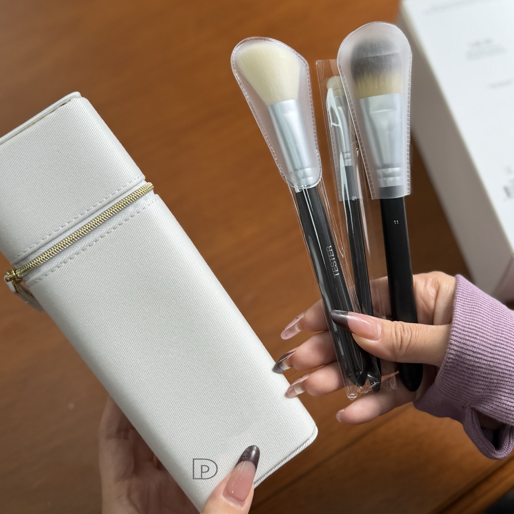 Designer 3pcs Makeup Brushes with Storage Box Makeup Brush Makeup Tool Box for Girl Valentine's Day Birthday Christmas Gift