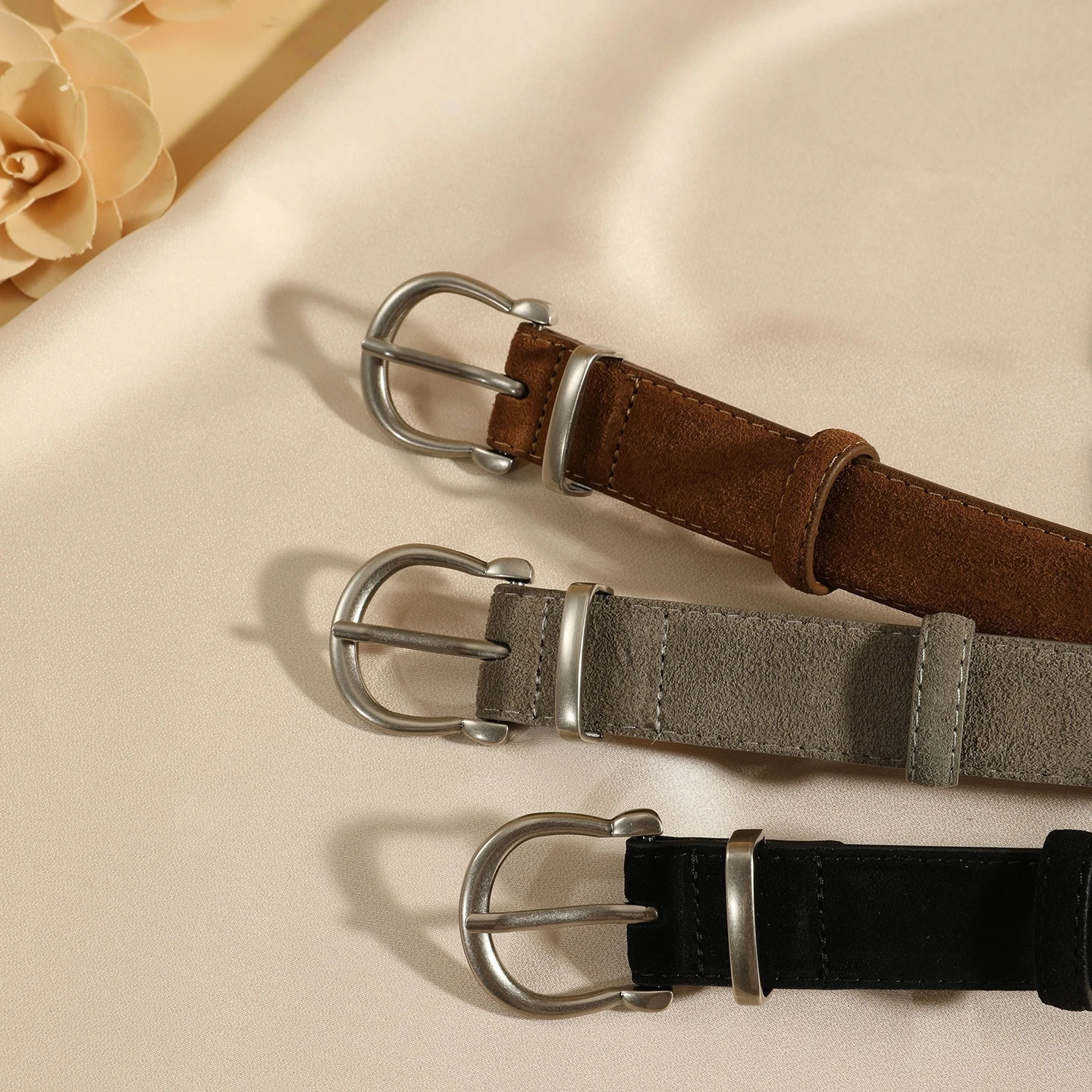 Fashion Suede Leather Belt for Women Adjustable Stylish Belts with Vintage Alloy Buckle Waistband for Jeans and Dress 251110