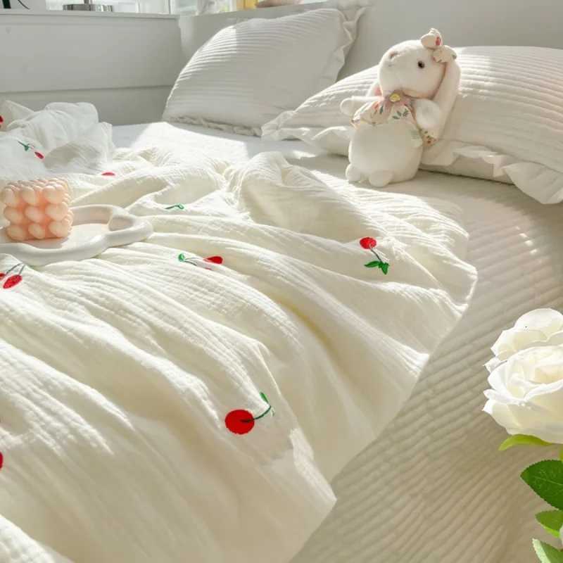 Blanket 2025 new A small fresh double-layer wrinkled yarn washed cotton summer quilt summer cool quilt air conditioner quilt C251111