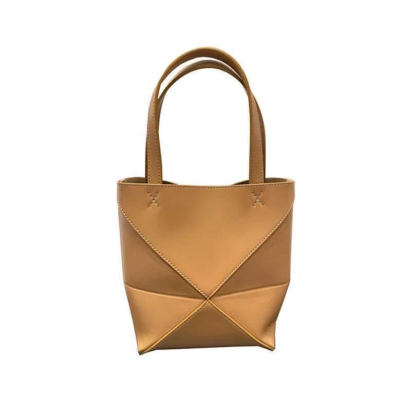 2024 New Large Capacity Foldable Soft Cow Leather Geometric Tote Women's Commuter Travel Bag Hip Hop Style Single Should